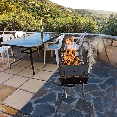 Glamping In The Middle Of Nowhere 度假居 Paphos